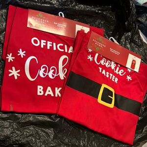 NWT Adult & Child Matching Aprons cookie baker & tester